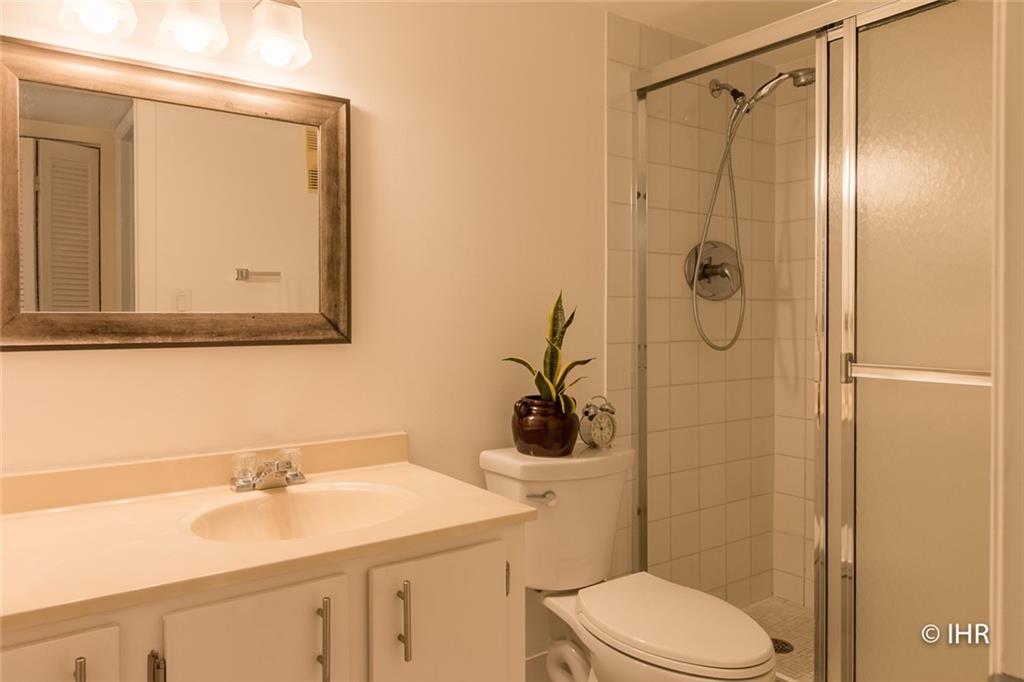 COLONY POINT  3 - Residential