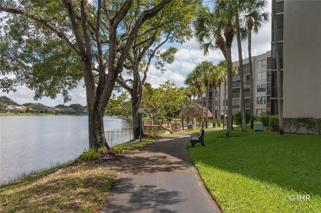 COLONY POINT  3 - Residential