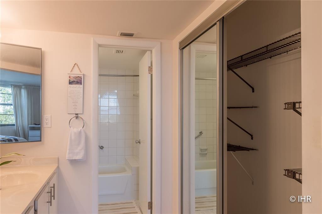 COLONY POINT  3 - Residential