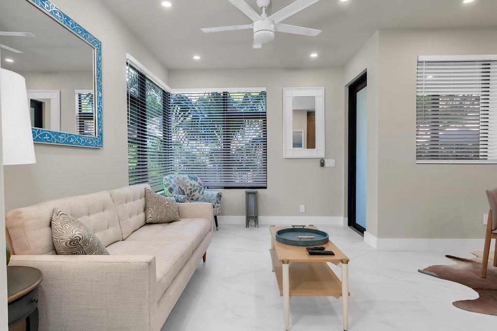 LAKE WORTH TOWN OF - Residential Lease