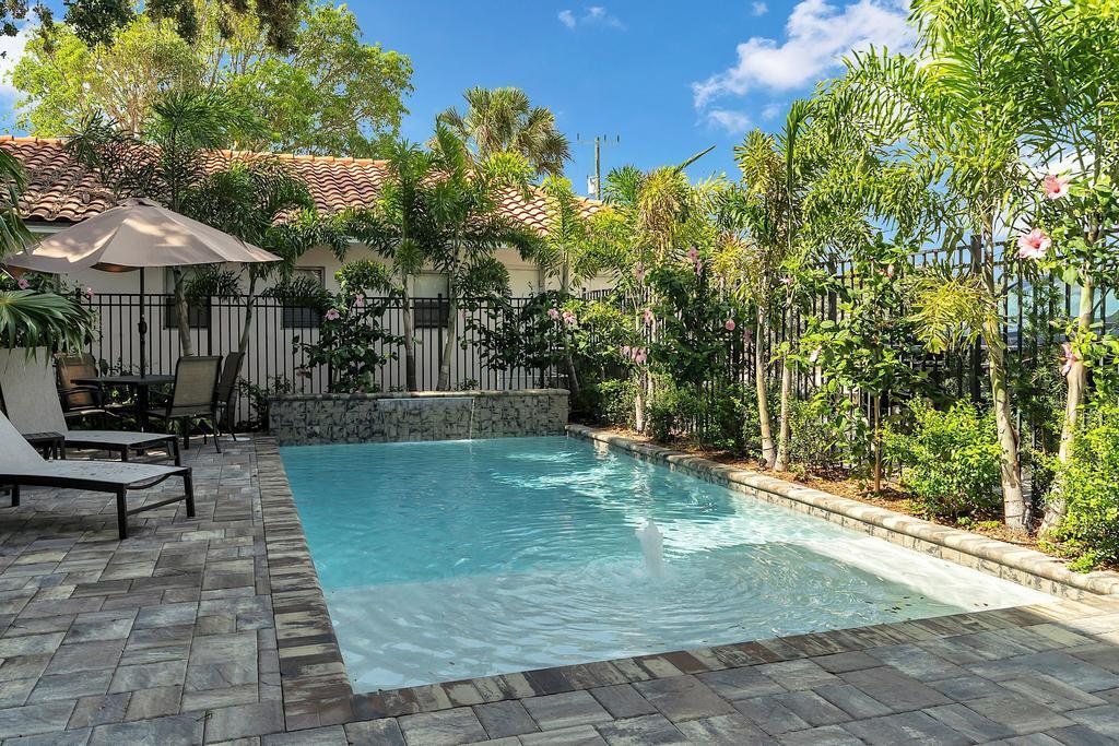 LAKE WORTH TOWN OF - Residential Lease