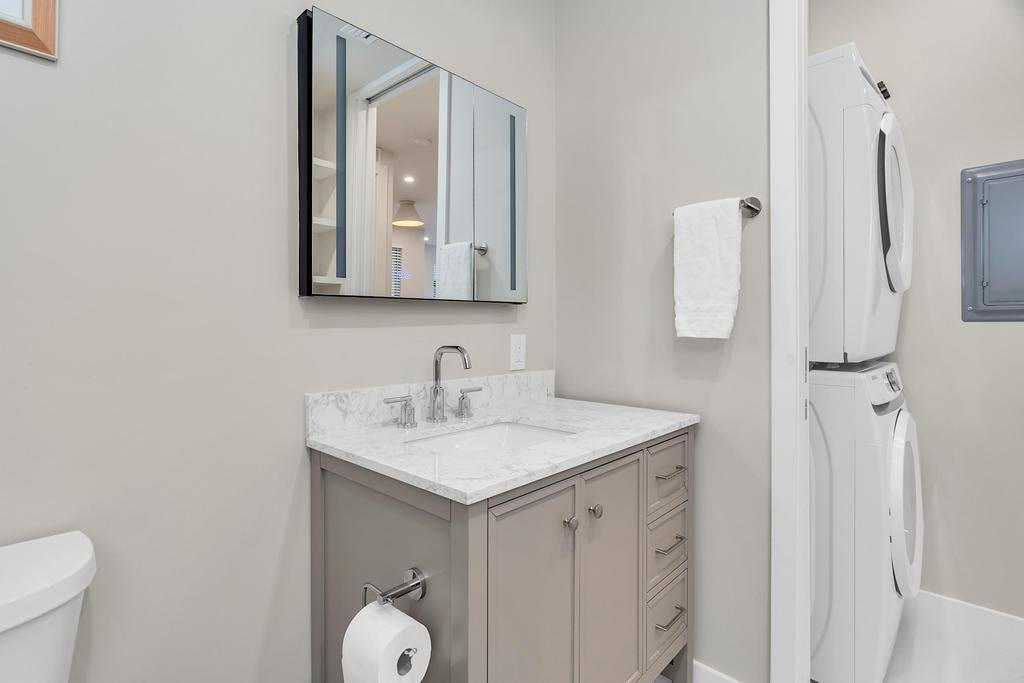 LAKE WORTH TOWN OF - Residential Lease