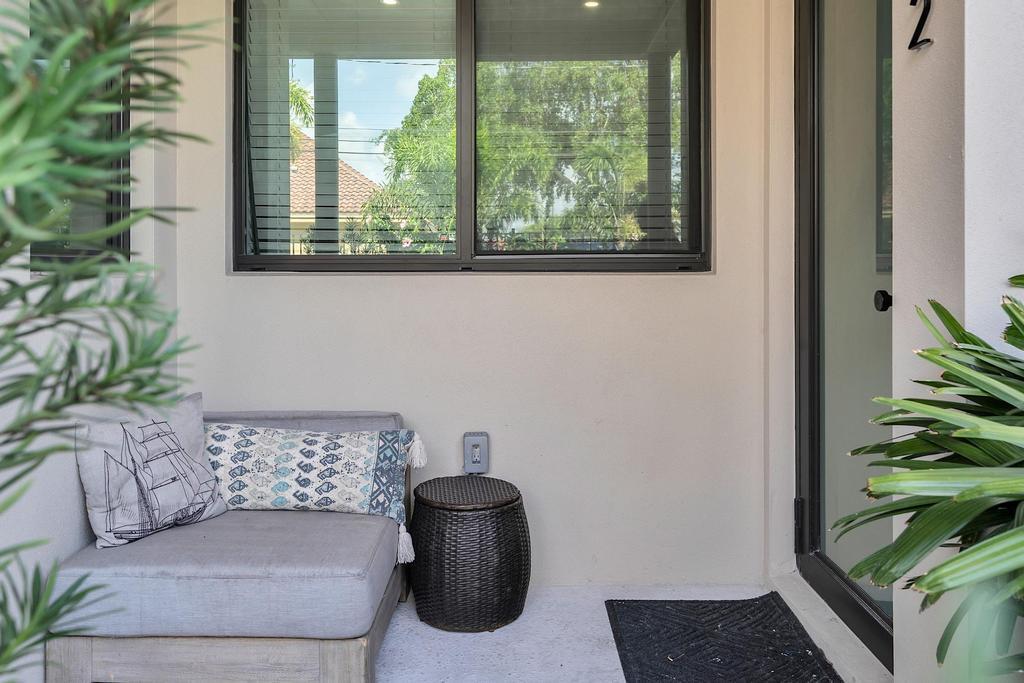 LAKE WORTH TOWN OF - Residential Lease