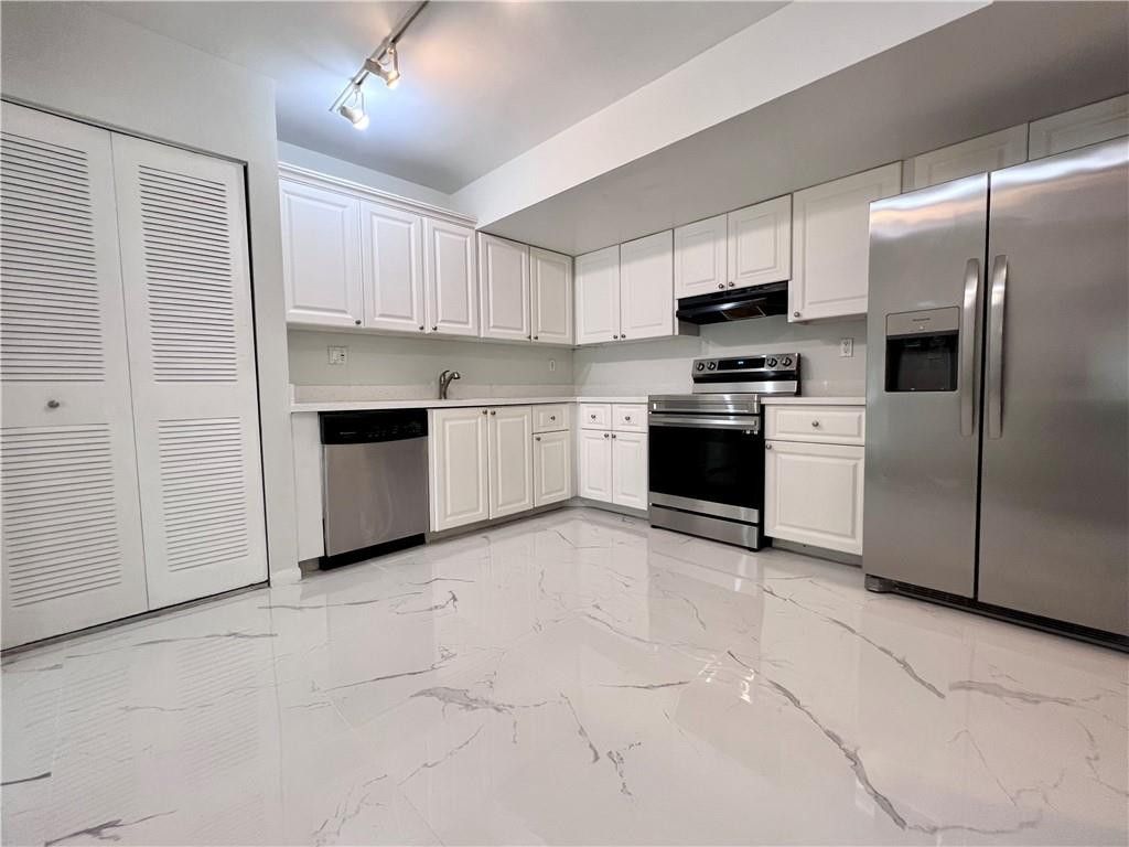 Photo of 701 N Pine Island Road #303, Plantation, FL 33324 (MLS # F10549282)