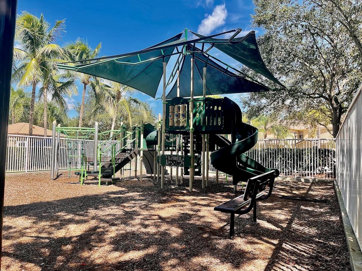 Sector 8, 9 & 10 Platblks - Residential Lease