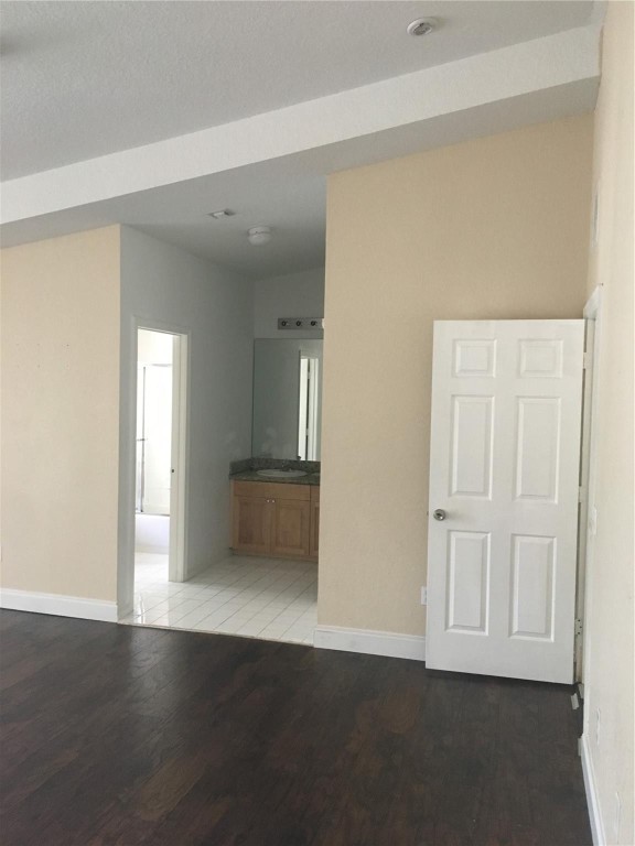 Paradise Cove Twnhms Cond - Residential