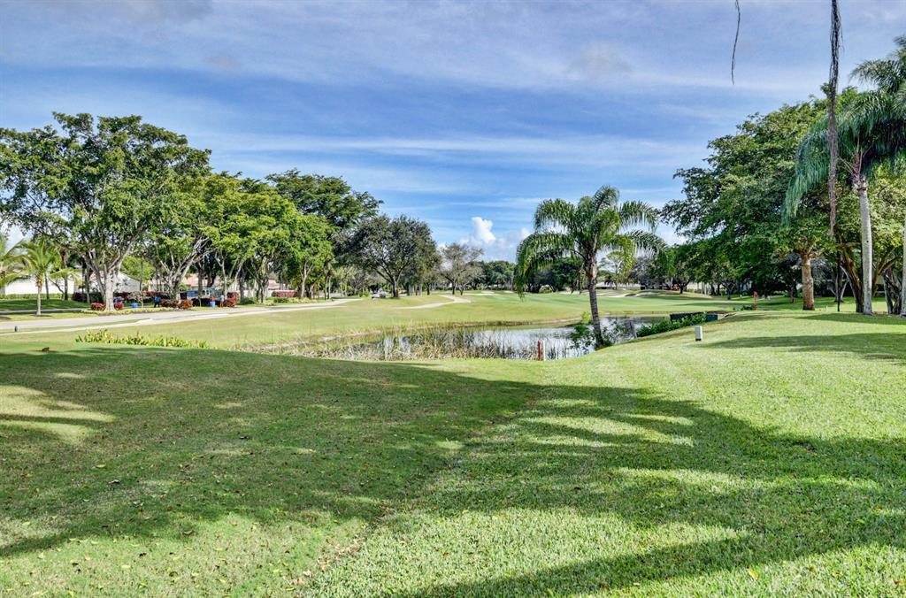 STRATFORD AT HUNTERS RUN CONDO - Residential