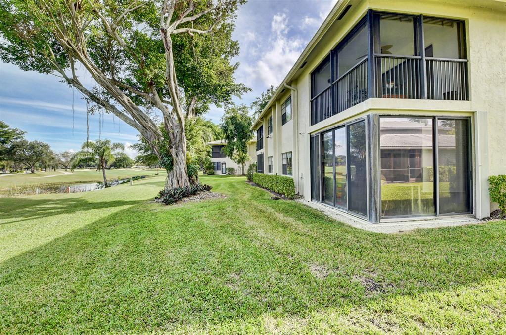 STRATFORD AT HUNTERS RUN CONDO - Residential