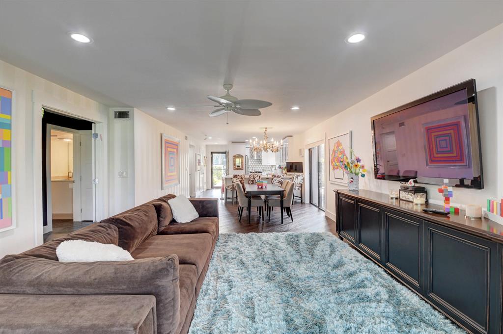 STRATFORD AT HUNTERS RUN CONDO - Residential