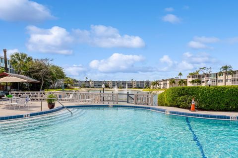 A home in Lake Worth