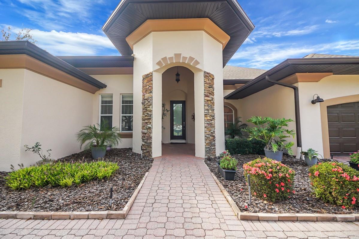 39121 Treeline Dr