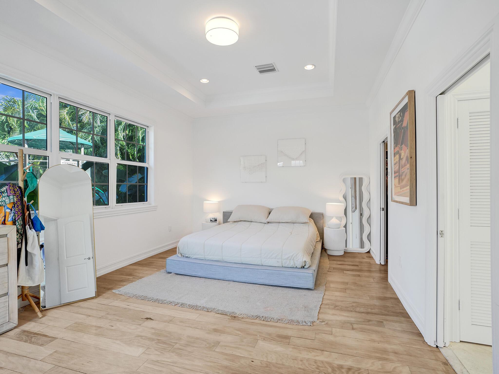 S/D OF 8-46-43 - Residential