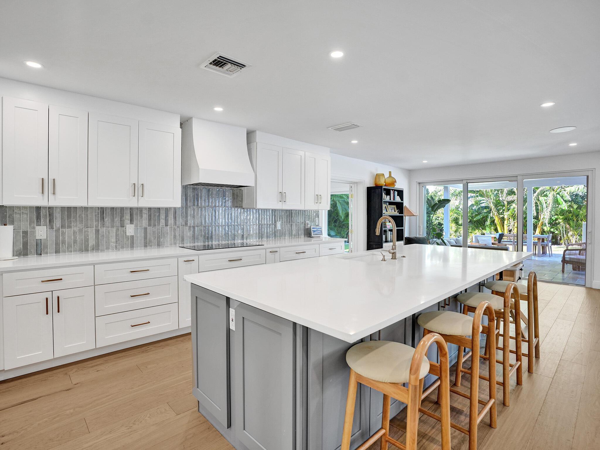 S/D OF 8-46-43 - Residential