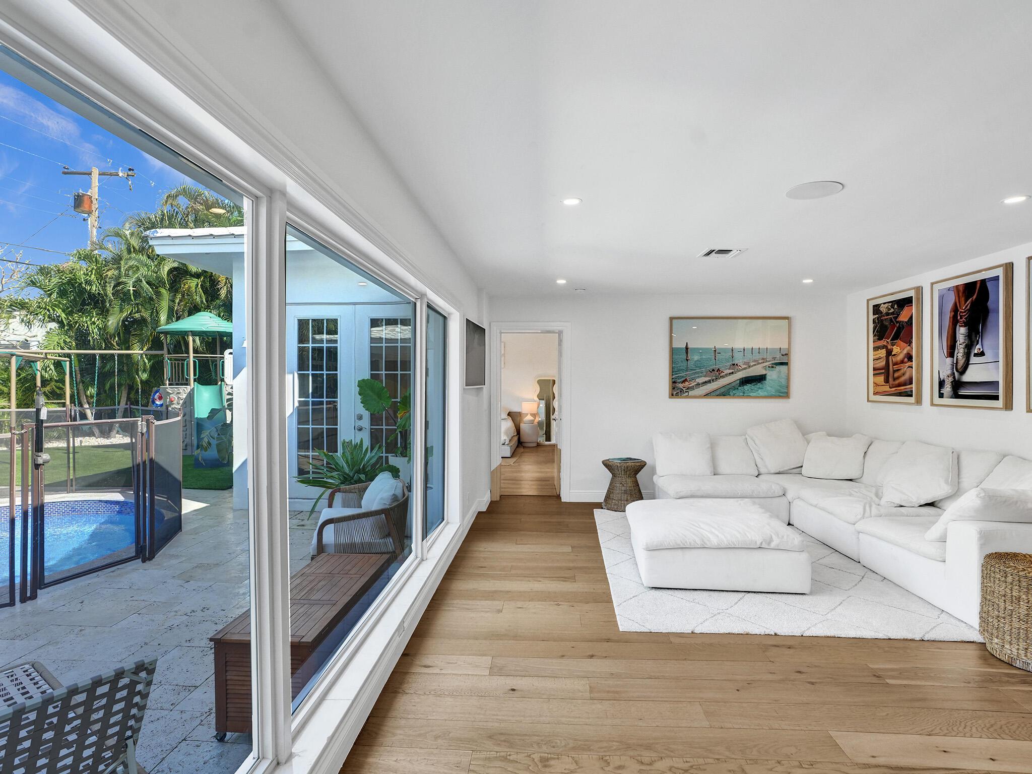 S/D OF 8-46-43 - Residential