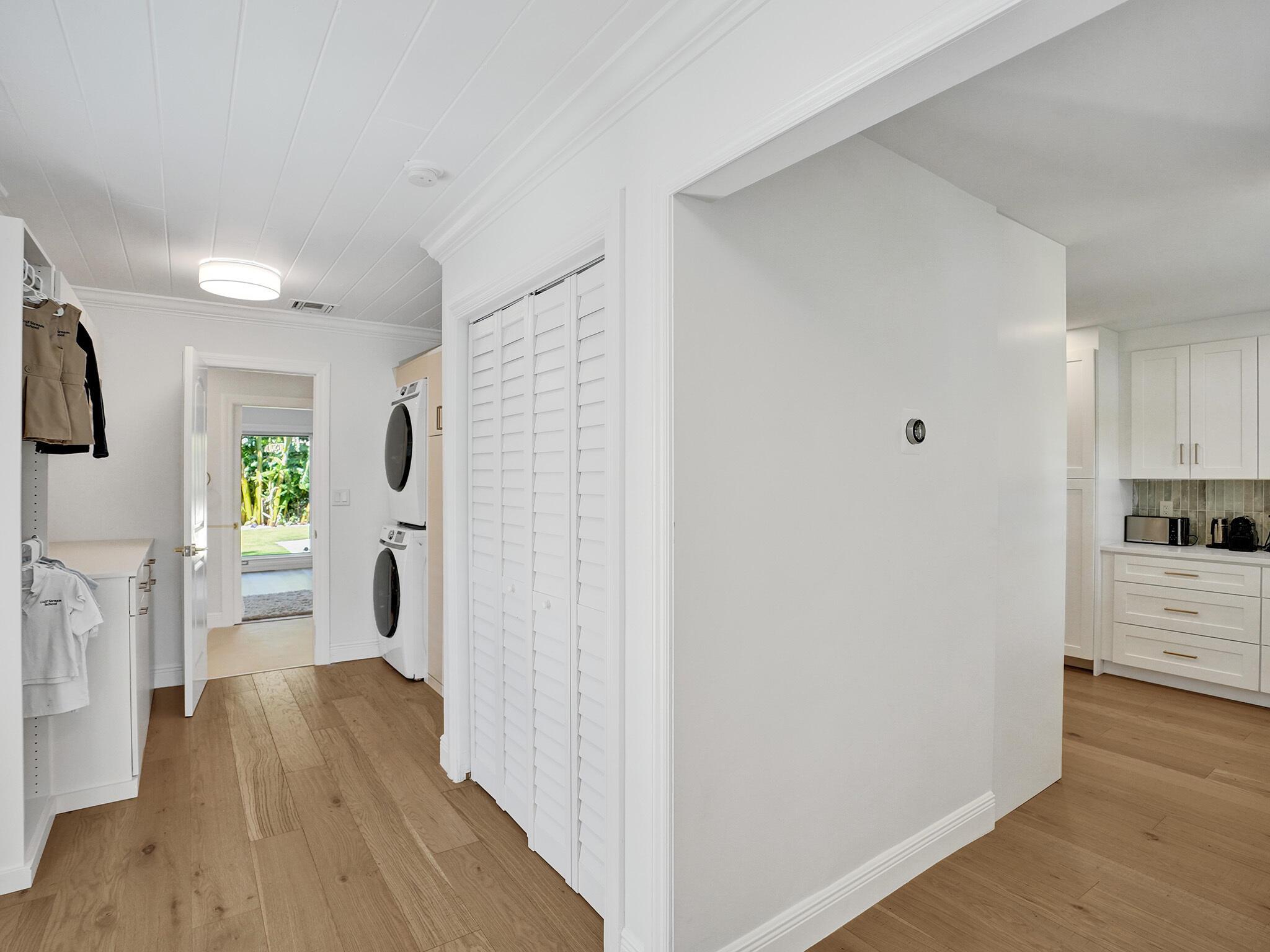 S/D OF 8-46-43 - Residential