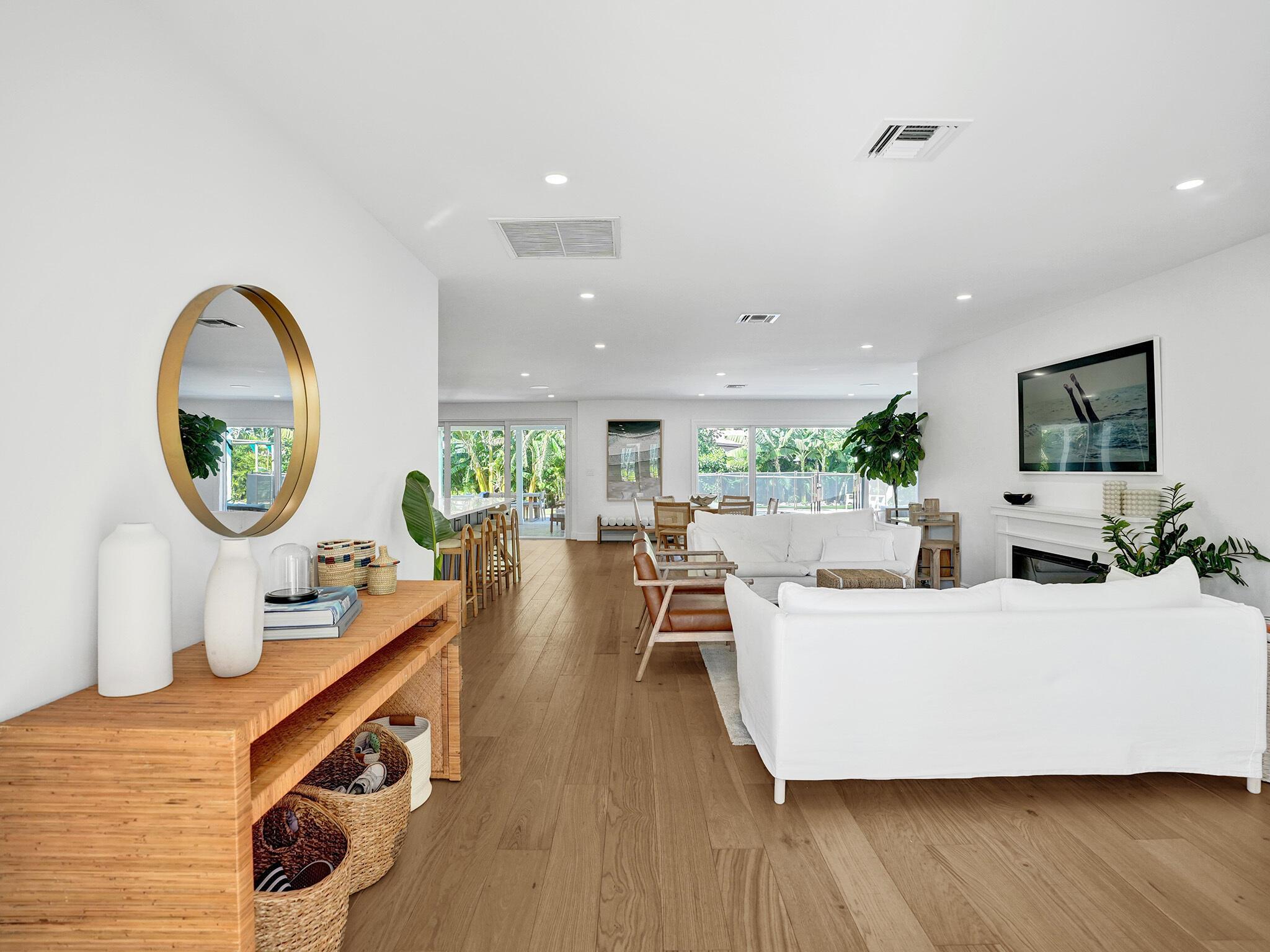 S/D OF 8-46-43 - Residential