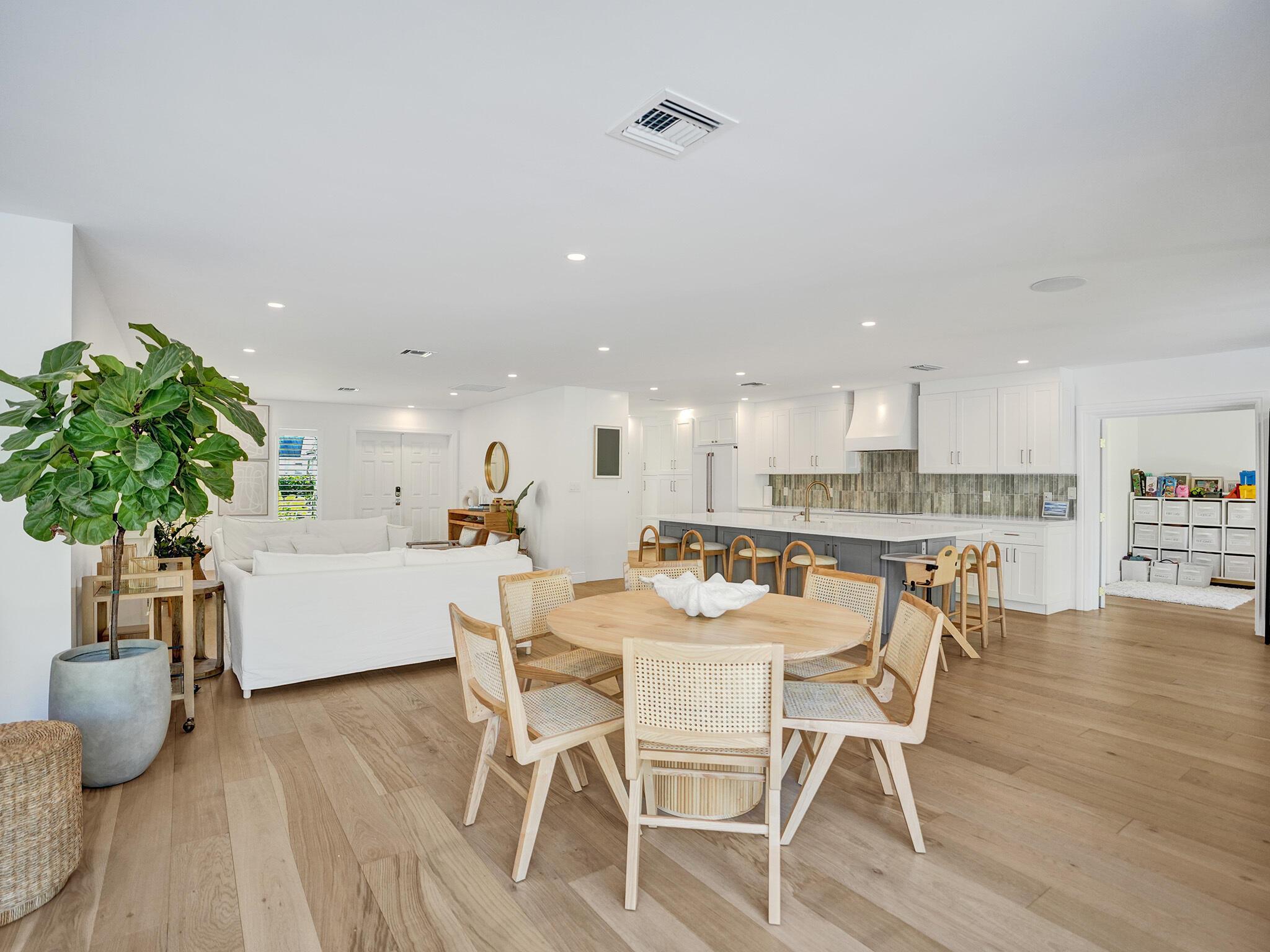 S/D OF 8-46-43 - Residential