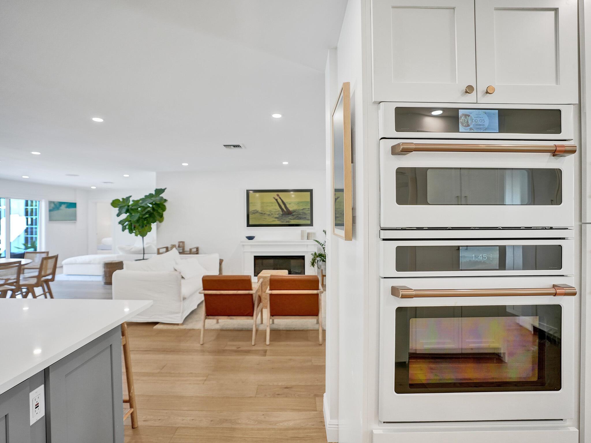 S/D OF 8-46-43 - Residential