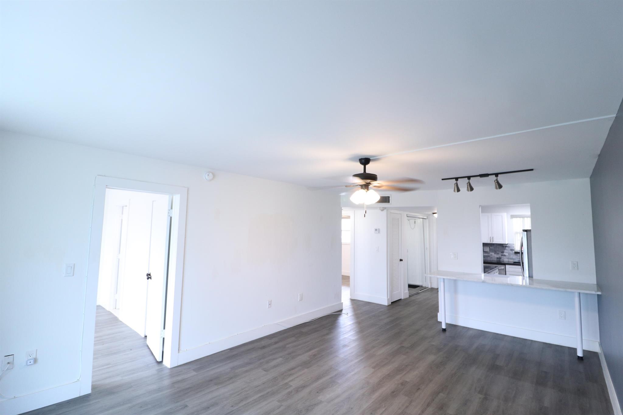 SUNRISE LAKES 63 CONDO - Residential