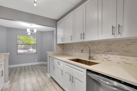 Tiny photo for 1704 Andros Isle #E-1, Coconut Creek, FL 33066 (MLS # B26025272)