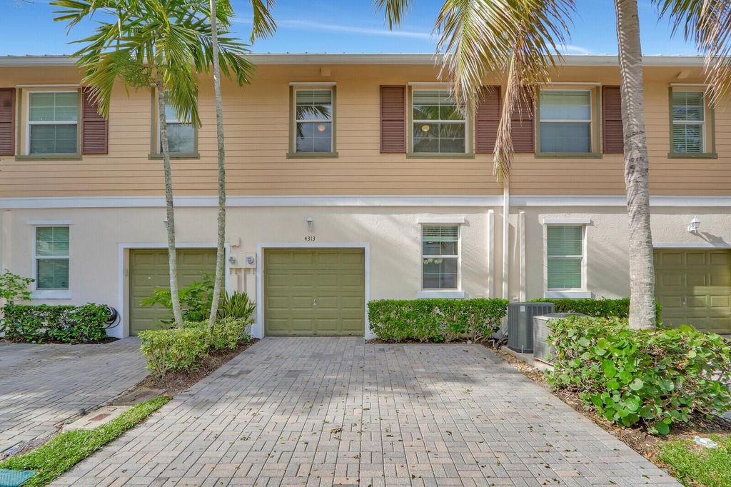 Photo of 4313 Parkside Drive, Jupiter, FL 33458 (MLS # R11105670)