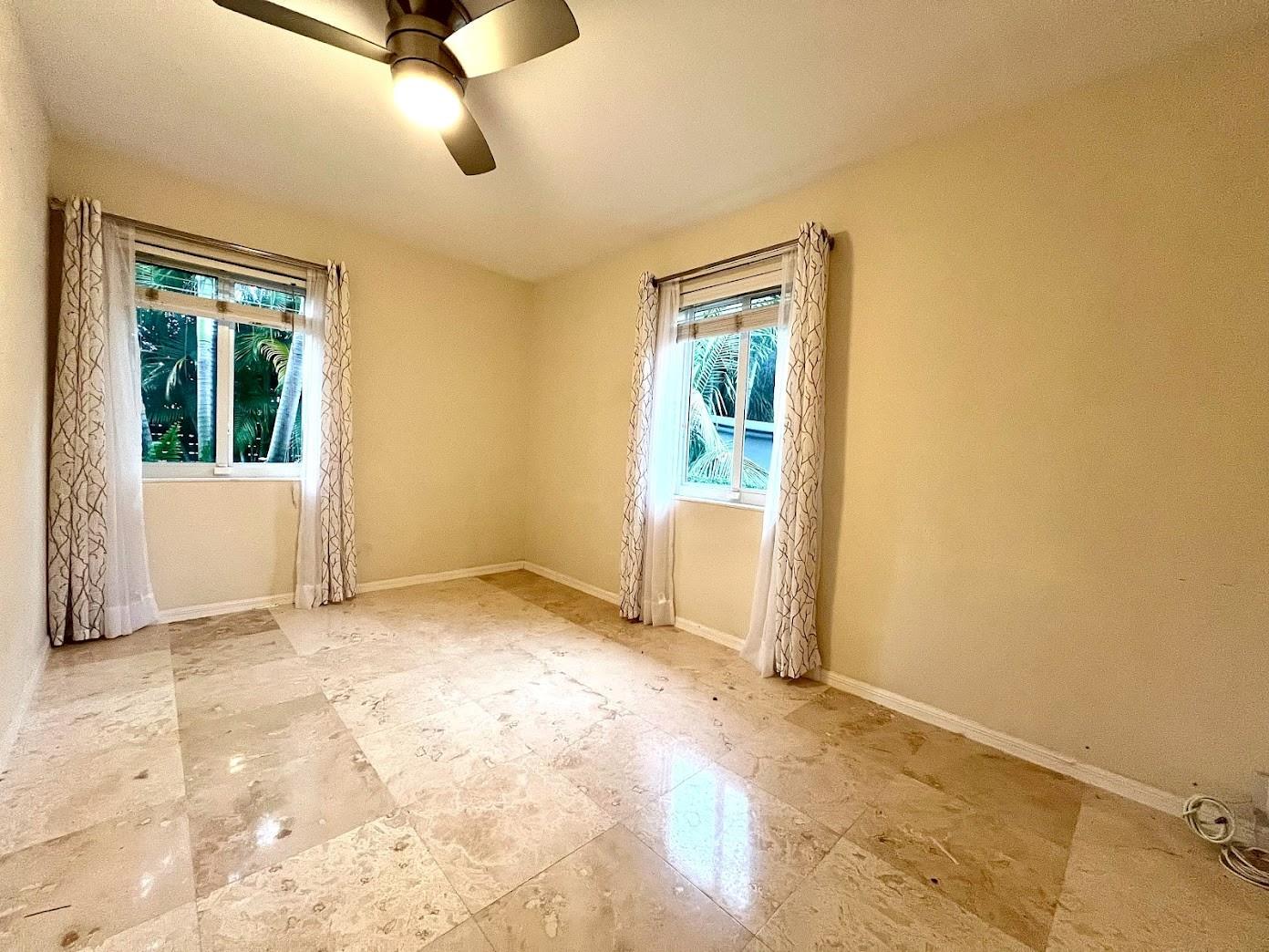 Tropical Manors 33-31 B - Residential