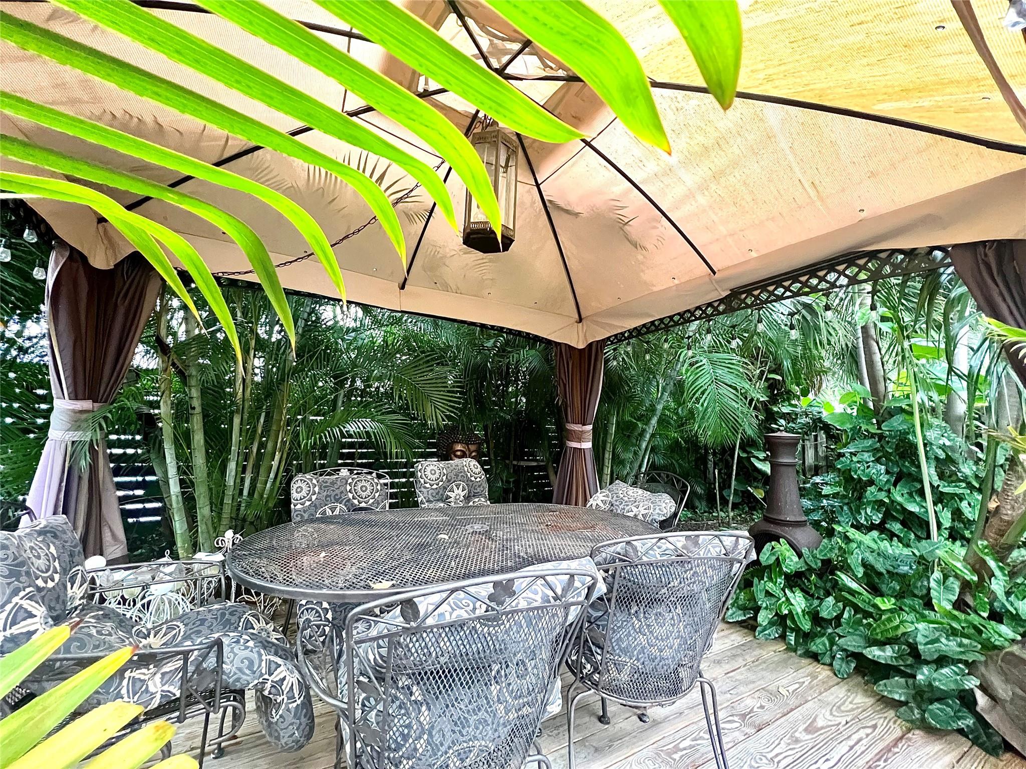 Tropical Manors 33-31 B - Residential