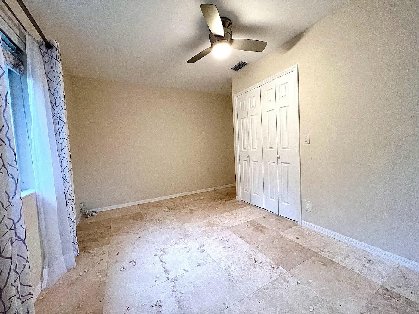 Tropical Manors 33-31 B - Residential