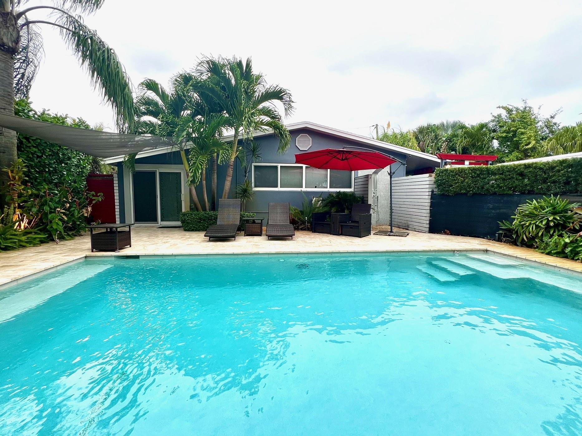 Tropical Manors 33-31 B - Residential