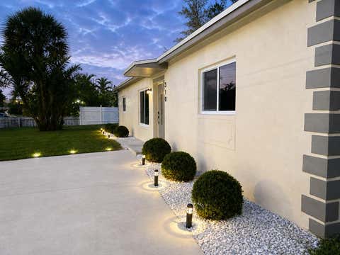 Tiny photo for 310 NW 4th Avenue, Deerfield Beach, FL 33441 (MLS # B26027191)