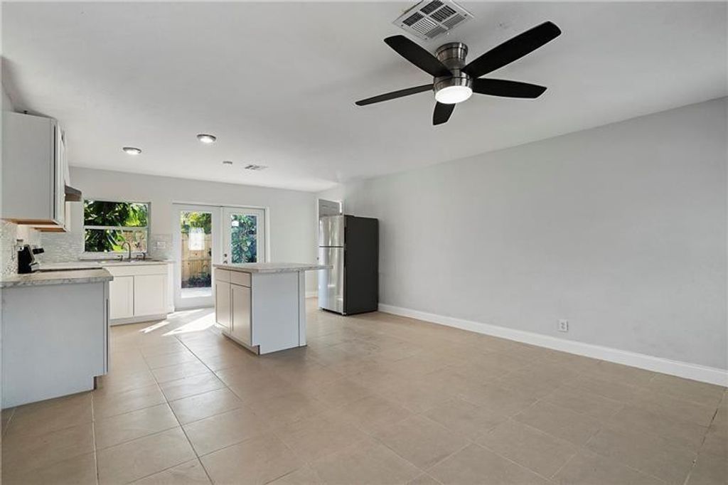 Photo of 1598 NE 36th Street, Oakland Park, FL 33334 (MLS # F10523393)