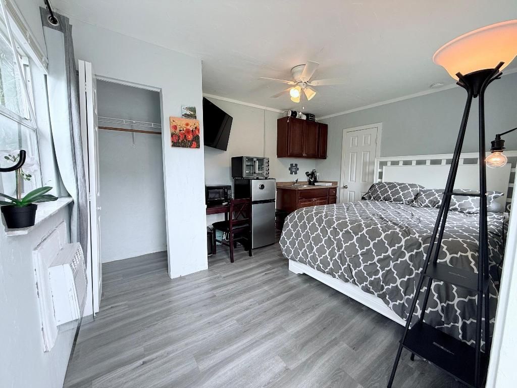Photo of 517 Kanuga Drive #4, West Palm Beach, FL 33401 (MLS # R11122500)