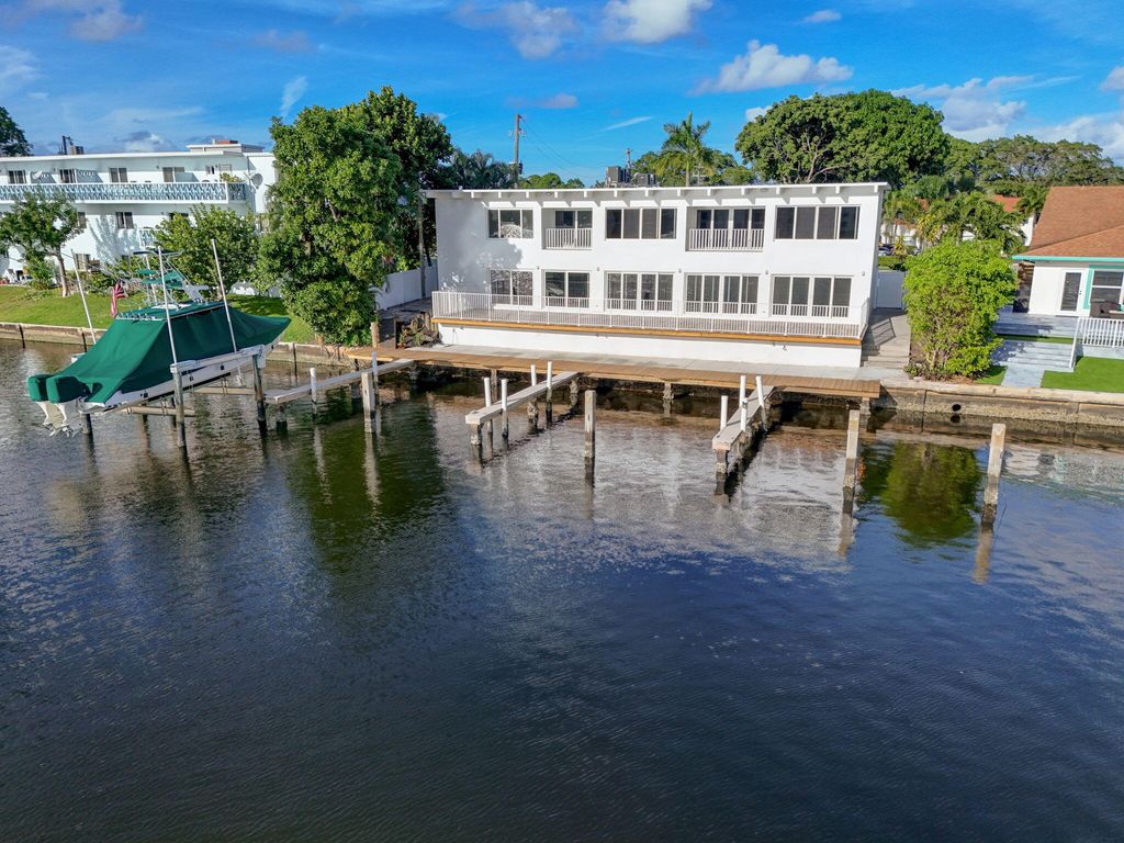 Photo of 624 Southwind Circle #1, North Palm Beach, FL 33408 (MLS # B26013592)