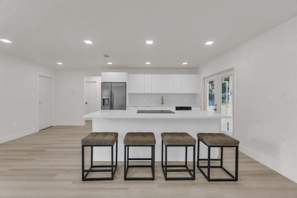 SUNRISE GOLF VILLAGE - Residential