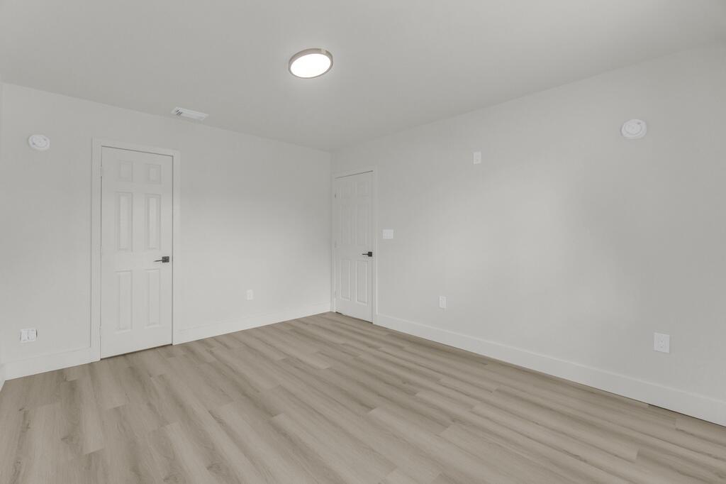 SUNRISE GOLF VILLAGE - Residential