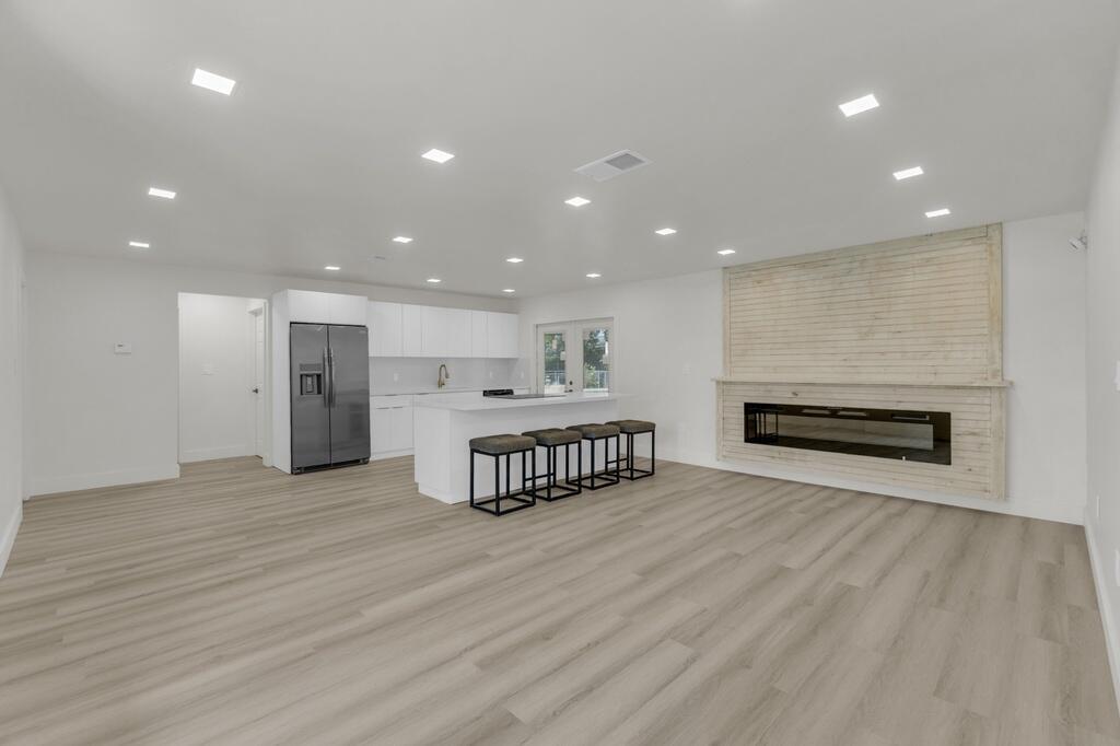 SUNRISE GOLF VILLAGE - Residential