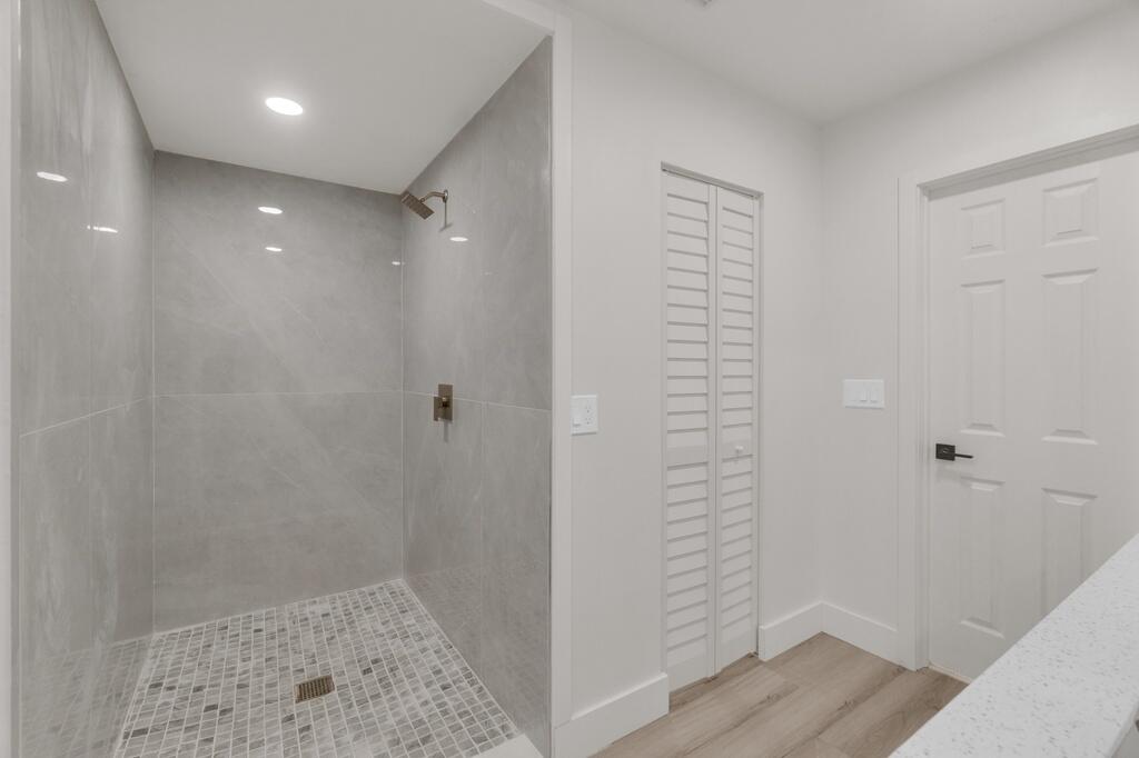 SUNRISE GOLF VILLAGE - Residential