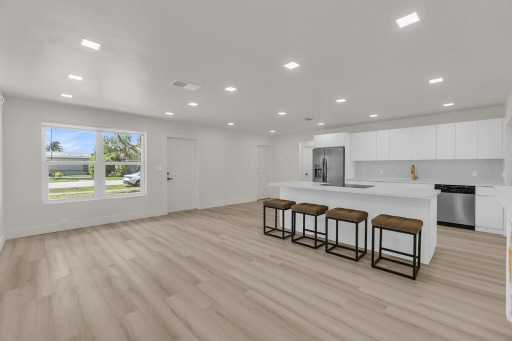 SUNRISE GOLF VILLAGE - Residential