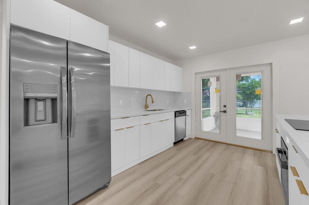 SUNRISE GOLF VILLAGE - Residential