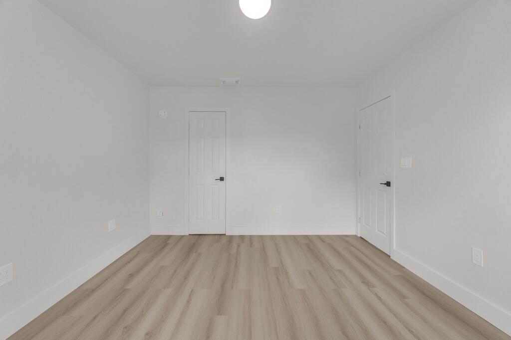 SUNRISE GOLF VILLAGE - Residential