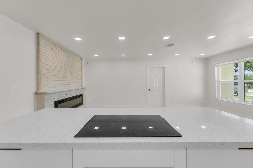 SUNRISE GOLF VILLAGE - Residential