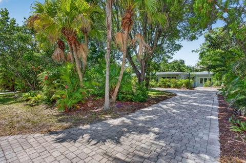 Tiny photo for 2614 NE 15th Street, Fort Lauderdale, FL 33304 (MLS # B26048127)