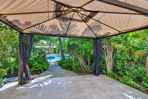 Tiny photo for 2614 NE 15th Street, Fort Lauderdale, FL 33304 (MLS # B26048127)
