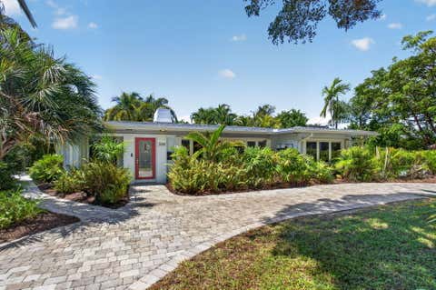 Photo of 2614 NE 15th Street, Fort Lauderdale, FL 33304 (MLS # B26048127)