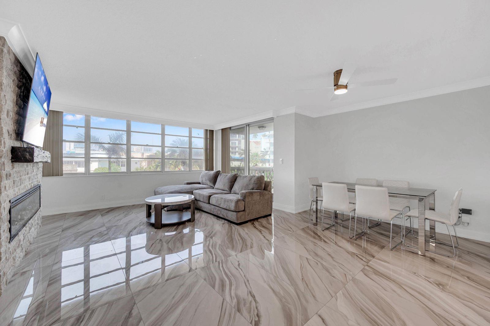 IMPERIAL TOWERS - Residential