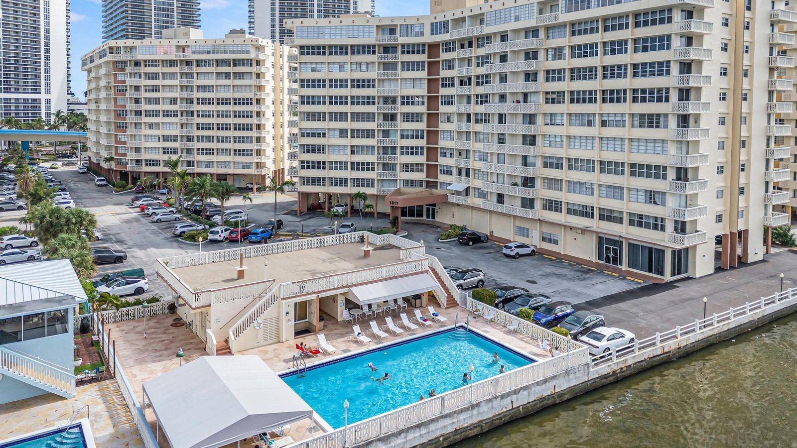 1817 S Ocean Drive 215