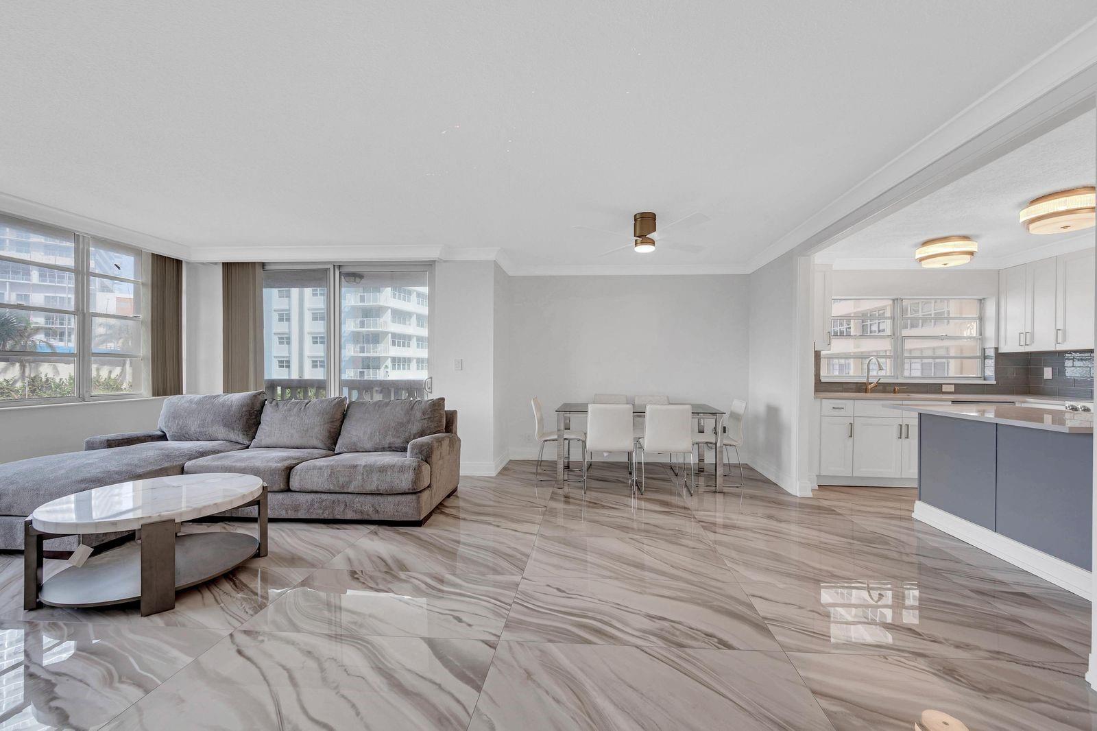 IMPERIAL TOWERS - Residential