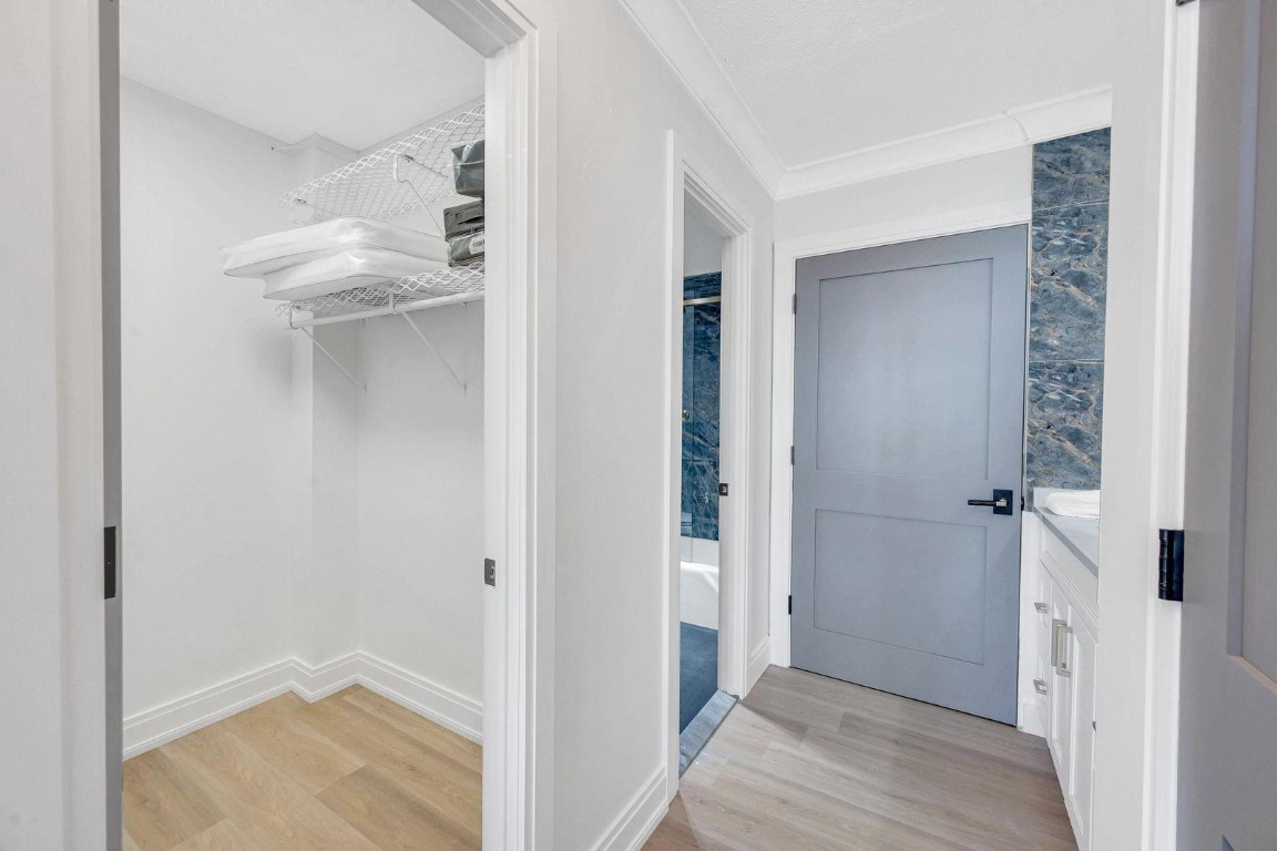 IMPERIAL TOWERS - Residential