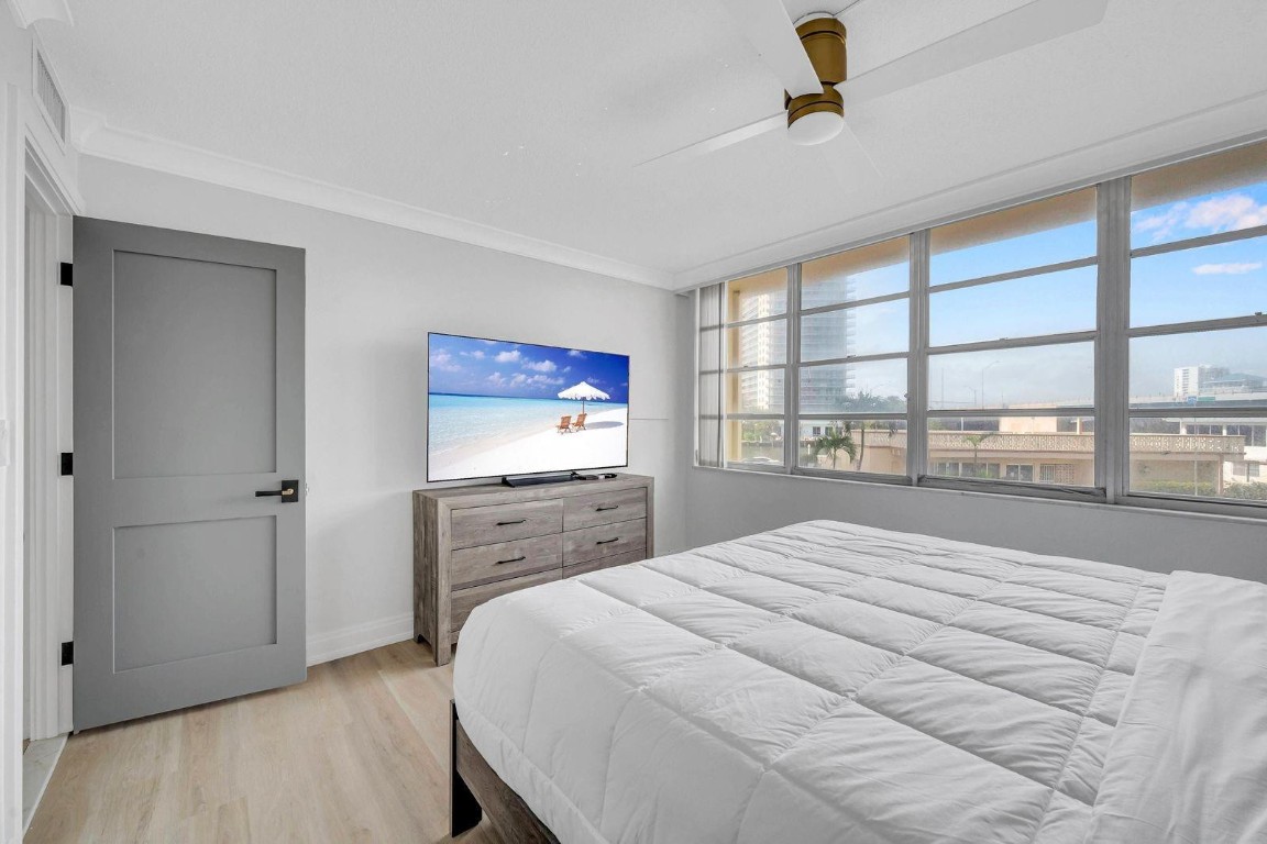 IMPERIAL TOWERS - Residential