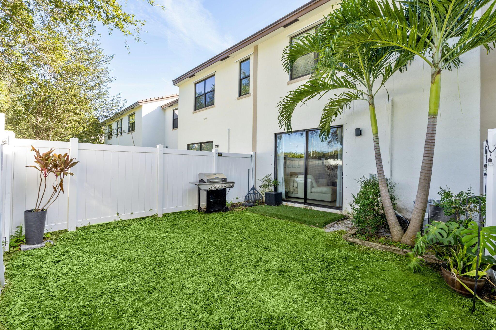 SILVERWOOD ESTATES - Residential